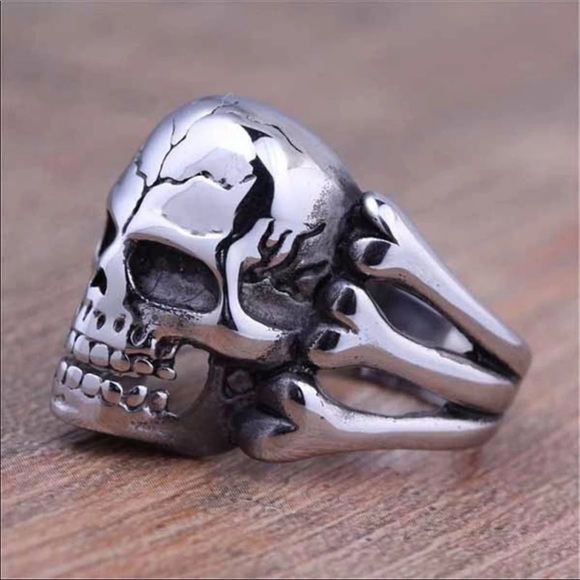 Silver Black Tibetan Silver Skeleton Ring - Picture 3 of 6
